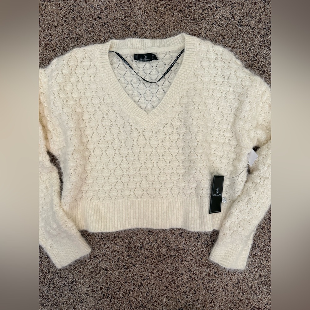 Closet Clean Out ……Volcom Sweater NWT